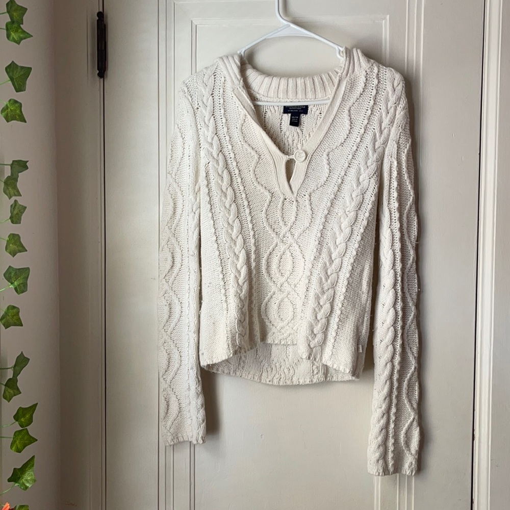 American Eagle white sweater - Picture 1 of 3
